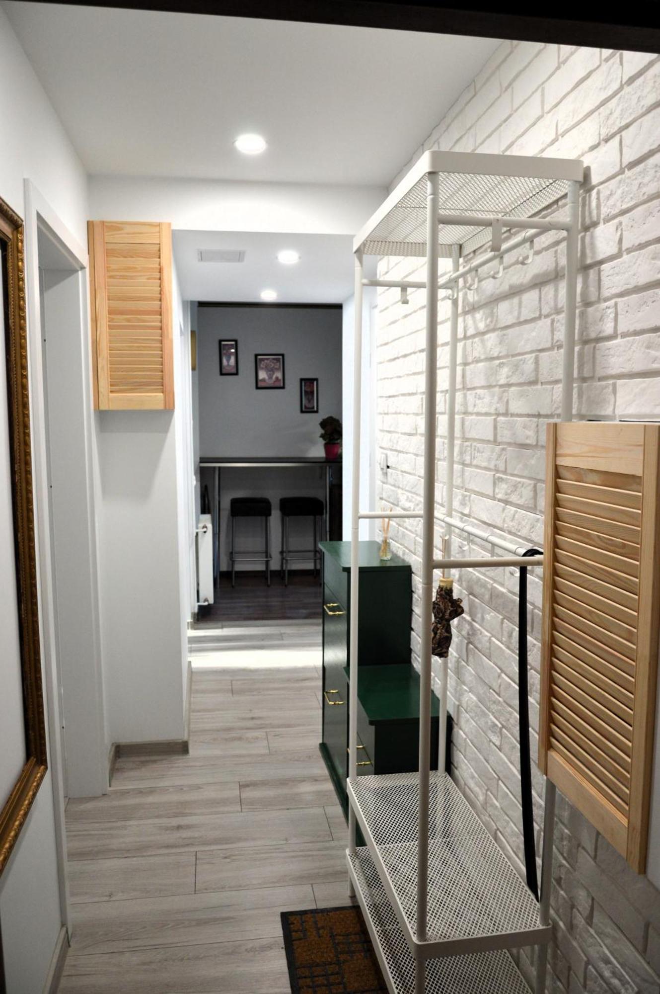 Mieszkanie Przy Stadionie Arena Tarczynski Apartment วรอตซวาฟ ภายนอก รูปภาพ